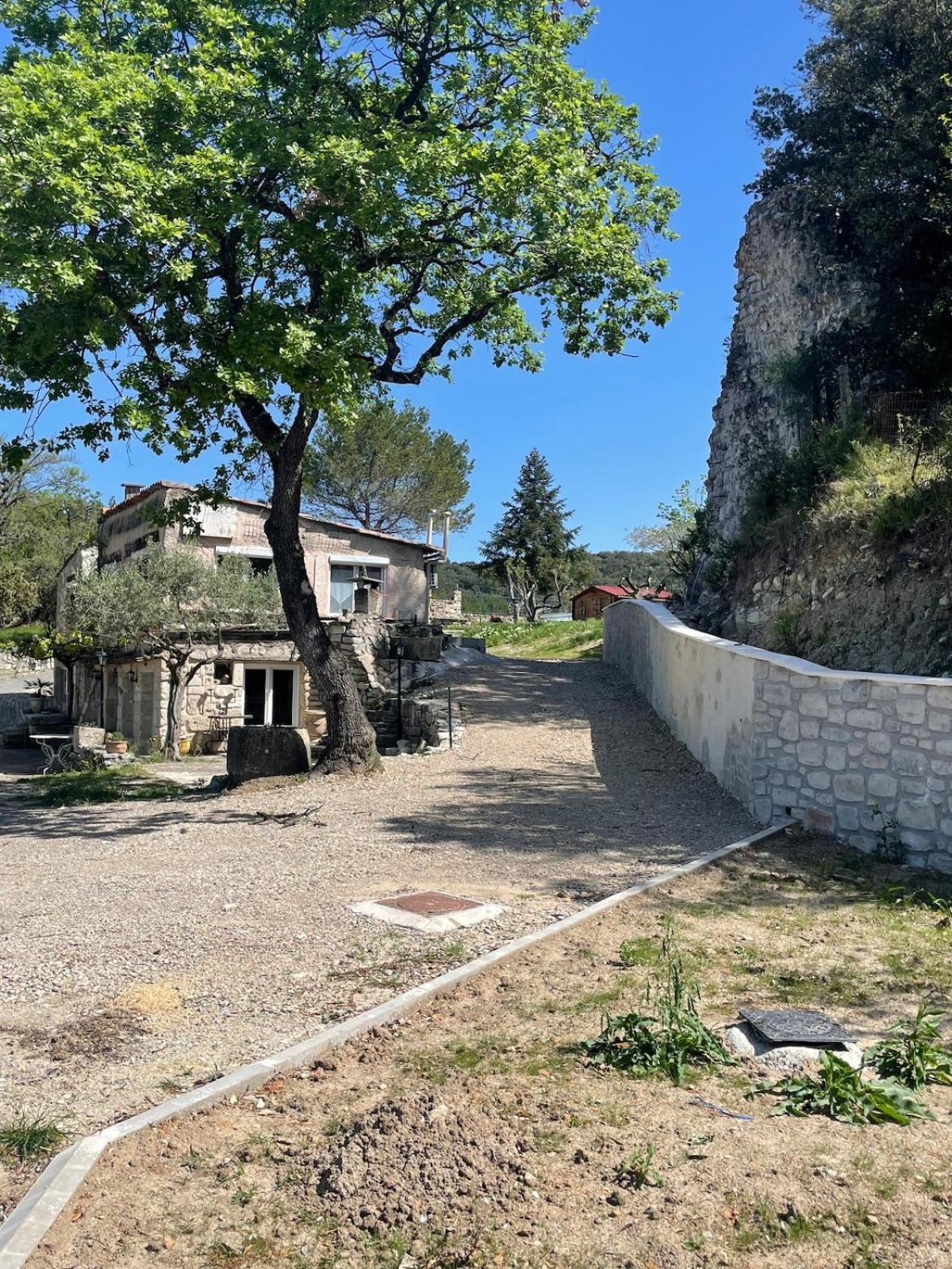 Le Castellas - Gite En Pleine Nature Montmirat 外观 照片